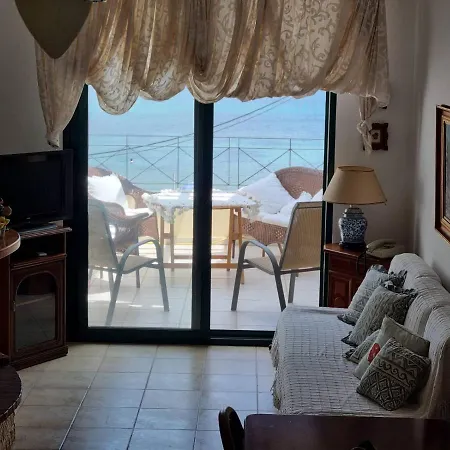 Cosy By The Sea Holiday home *