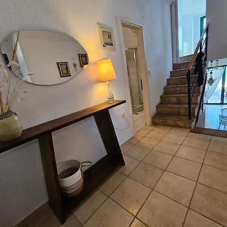 Cosy By The Sea Holiday home