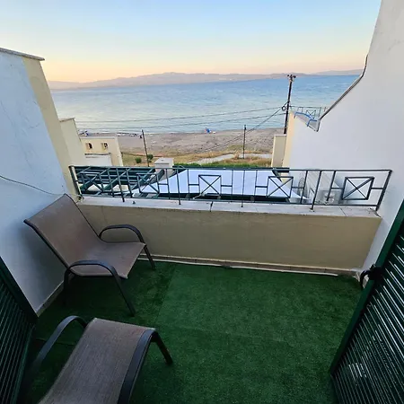 Cosy By The Sea Holiday home *